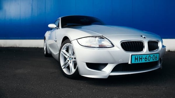 What's the Best Method for Sealing a Convertible Top to Prevent Leaks in a BMW Z4?